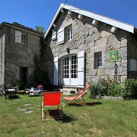 Nature Au Chambon-sur-lignon: Terrasse, Wifi, Proche Activites Et Commerces - Fr-1-582-137 Holiday home Le Chambon-sur-Lignon